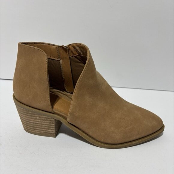 Cynthia Rowley Women’s Edith, Tan Ankle Booties, Size 8 M - Picture 2 of 5